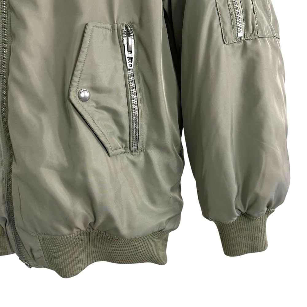 BLANKNYC‎ Women’s Oversized Long Nylon Bomber Jacket Sage Green Size Medium - Picture 7 of 16